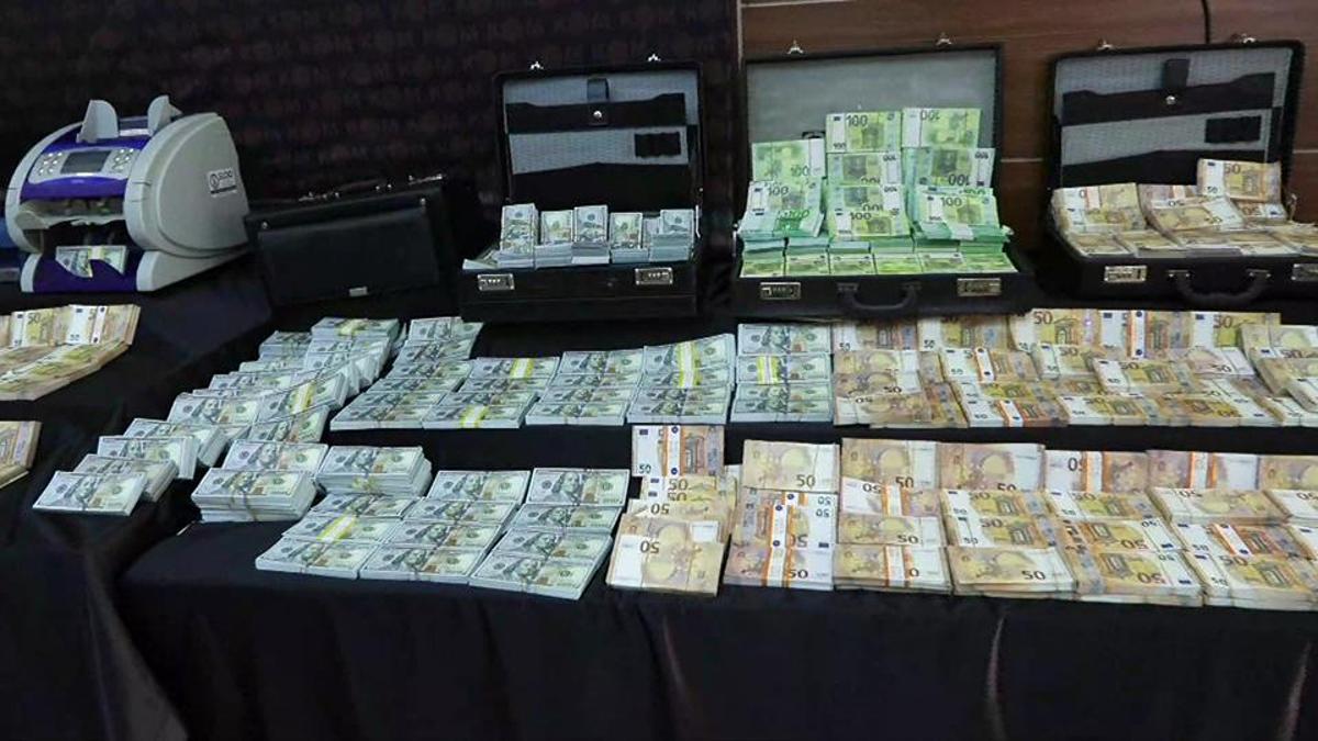 SON DAKİKA HABERİ: İstanbul’da milyonlarca sahte dolar ve euro ele geçirildi