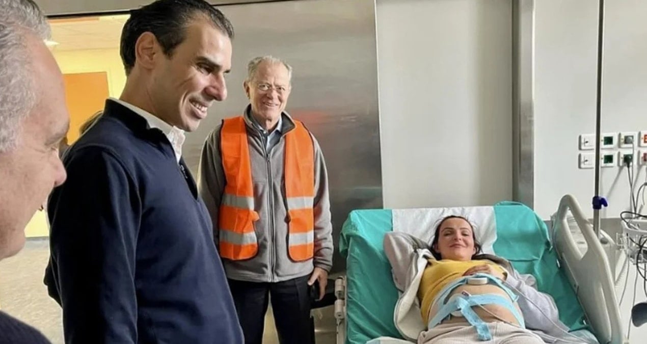 Yüzlerce depremin ortasında bebek dünyaya geldi