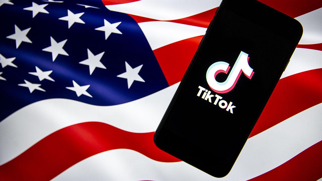 Demokrat senatörlerden Trump’a TikTok yasağı için Kongre ile çalışma çağrısı